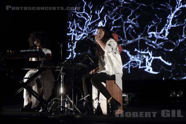 IBEYI - 2015-07-01 - PARIS - Philharmonie de Paris 2 - 